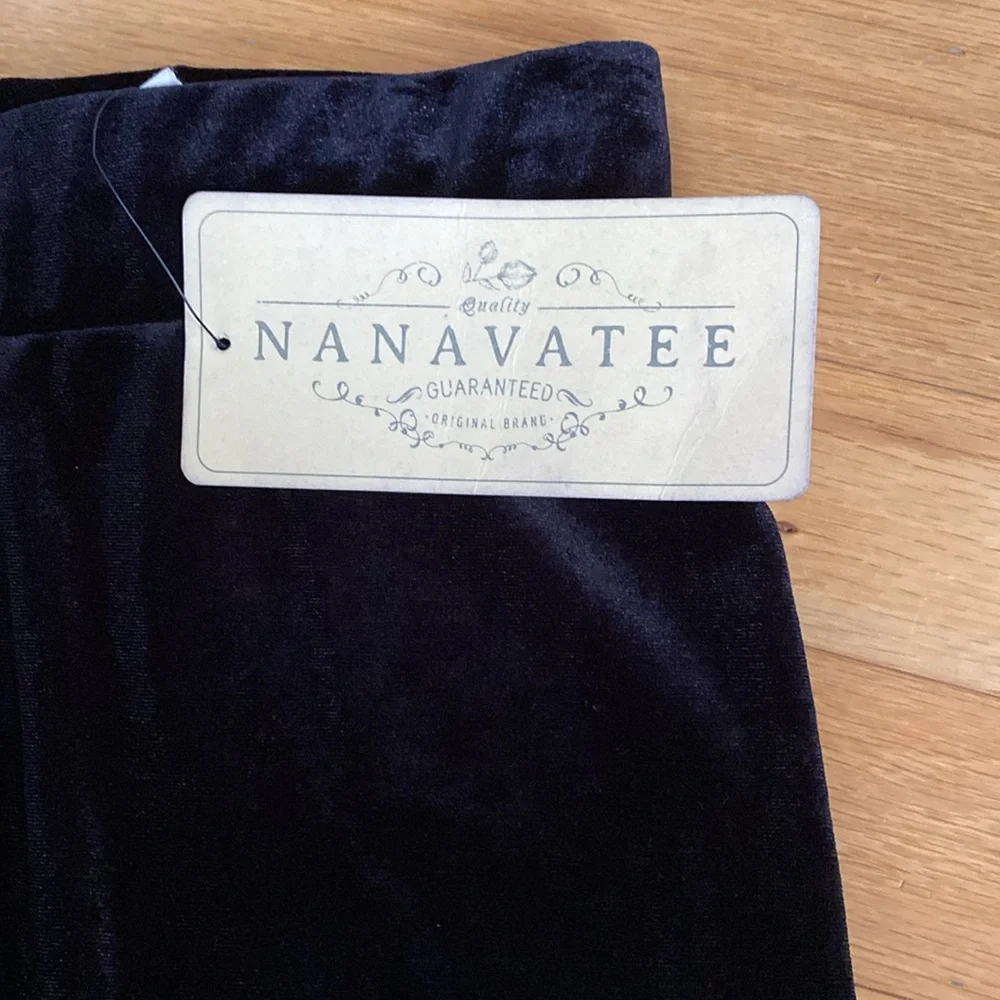 NWT Black Velvet Leggings Size XS - Picture 5 of 8